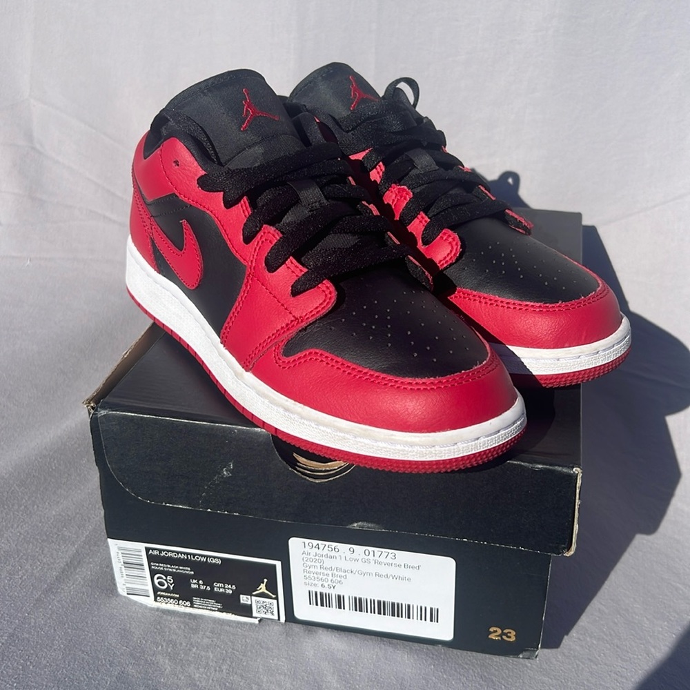 Like New Nike Air Jordan Low GS Black & Red Retro Size 6.5